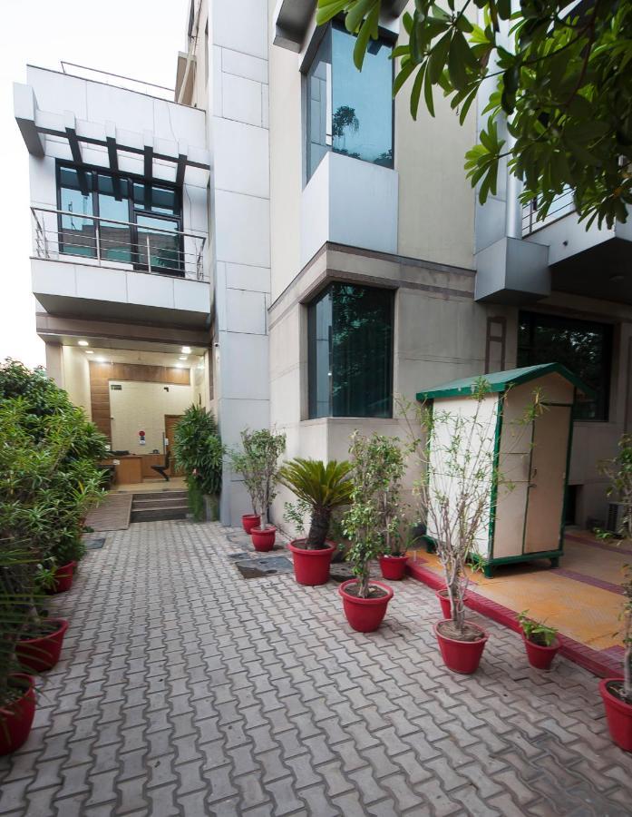 Imperial Apartments Huda City Gurgaon Exteriör bild