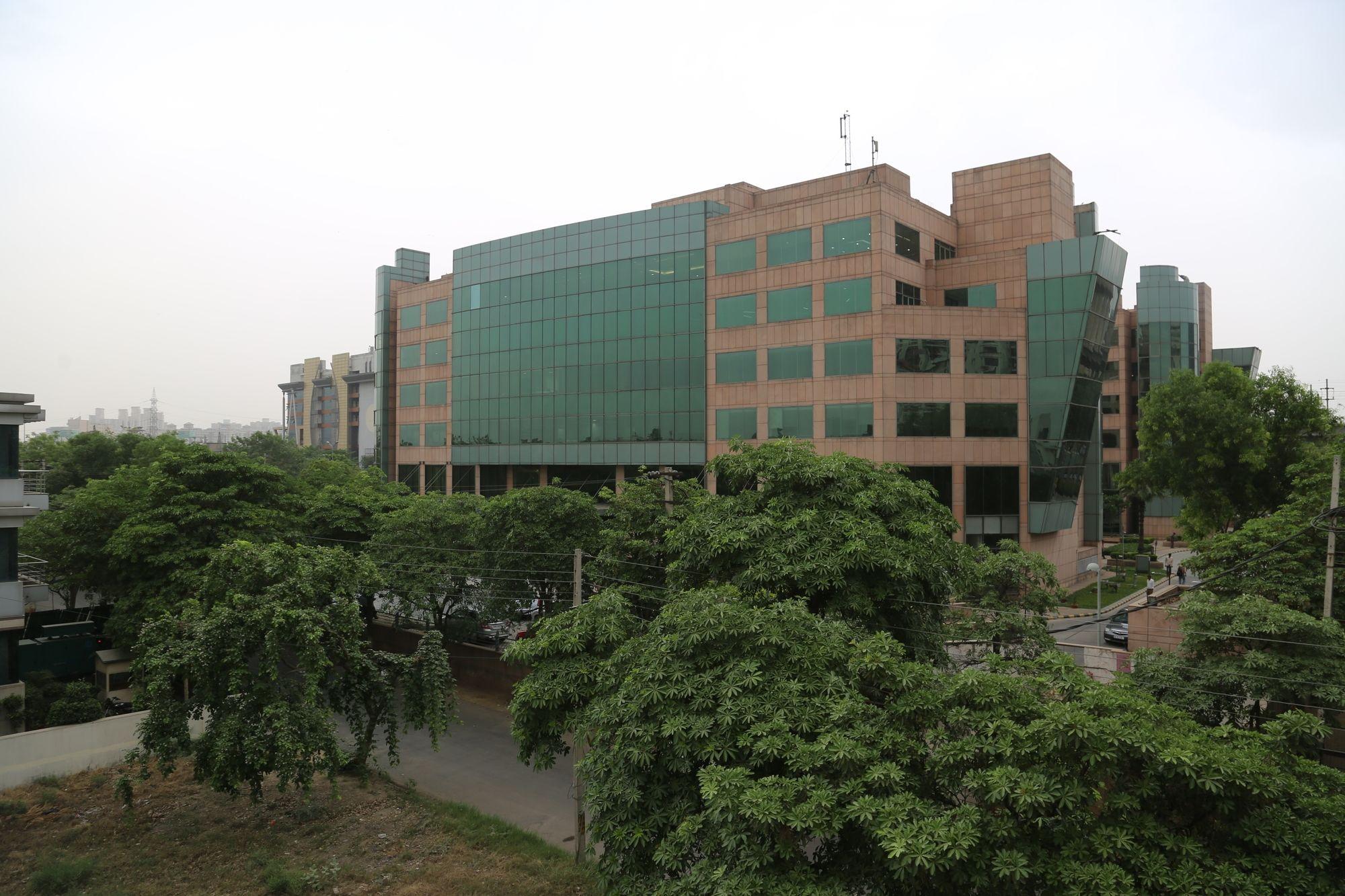 Imperial Apartments Huda City Gurgaon Exteriör bild