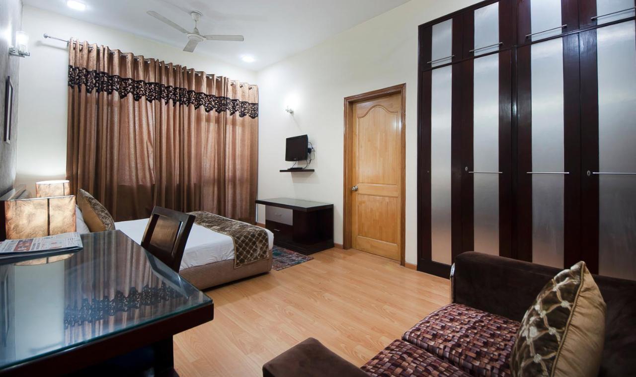 Imperial Apartments Huda City Gurgaon Exteriör bild