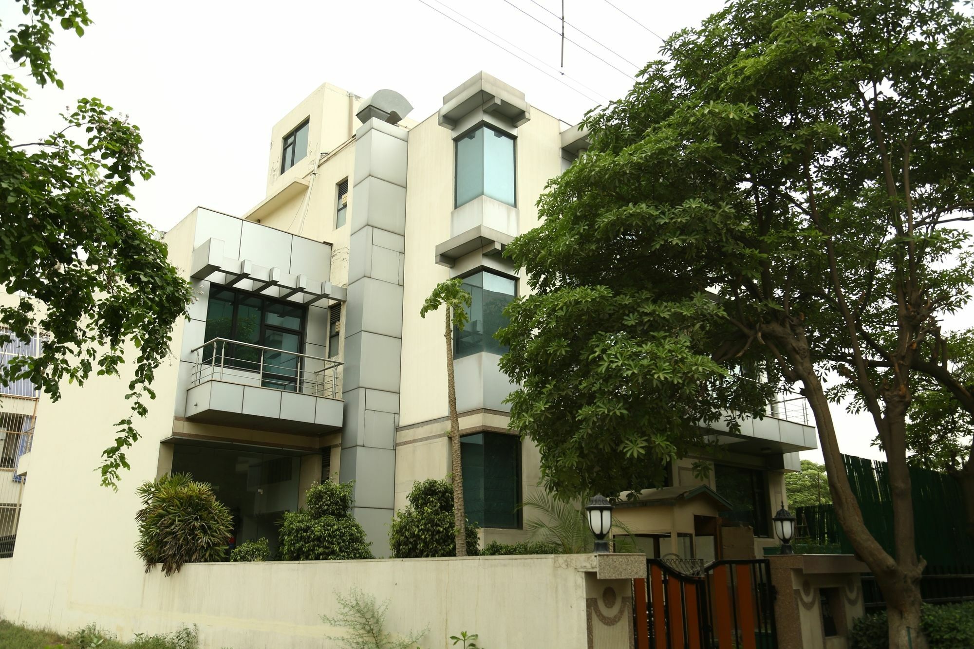Imperial Apartments Huda City Gurgaon Exteriör bild